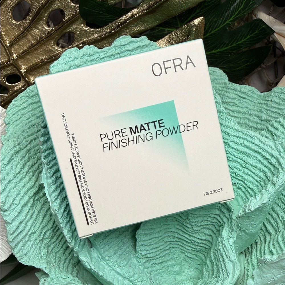 NEW! OFRA COSMETICS Pure Matte Finishing Face Powder in Light Makeup Cosmetics